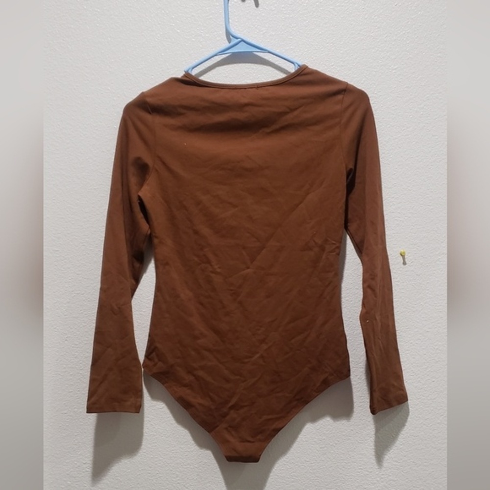 Linmon long sleeved brown bodysuit size small